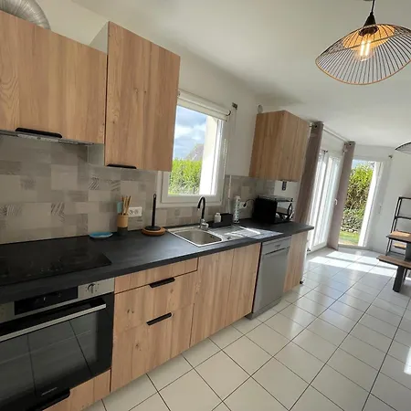 Holiday home Ty Plom Proche Du Centre Et Des Plages *